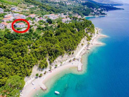 Apartments and rooms by the sea Brela, Makarska - 24416