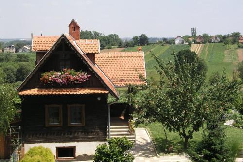 Apartments with parking space Marusevec, Zagorje - 23936