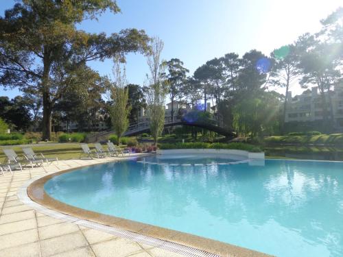 Bazén v ubytování Green Park Departamento 2 ambientes nebo v jeho okolí