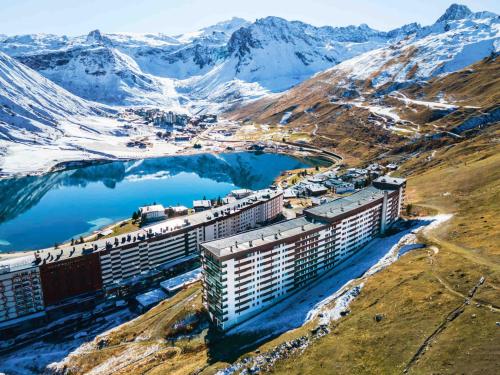 Tignes - 2 pièces rénové 42m², 4 pers, pied des pistes, balcon sud, WiFi
