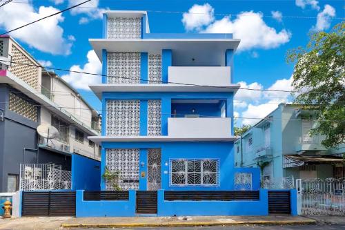 Photo de la galerie de l'établissement New! Cozy Cool Studio Near Beach!, à San Juan