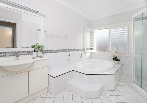 Un baño de Shellharbour Poolside Escape