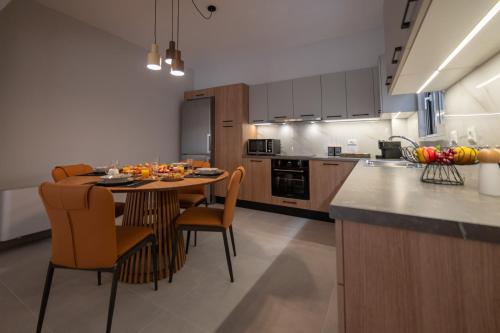 Pantheon Suites Gaitis