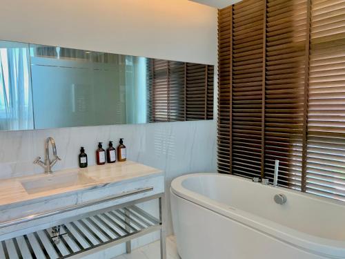 Bilik mandi di Sathorn Prime Residence 2BR #Bangkok