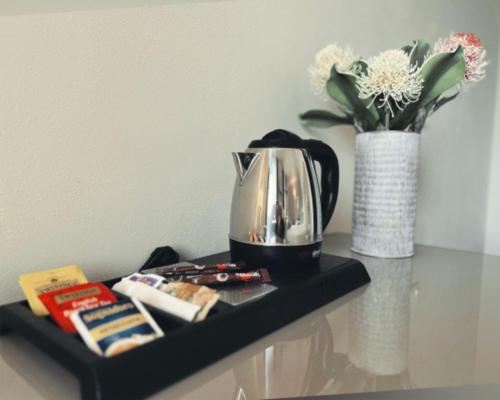 Příslušenství pro přípravu čaje a kávy v ubytování Hotel San Lino