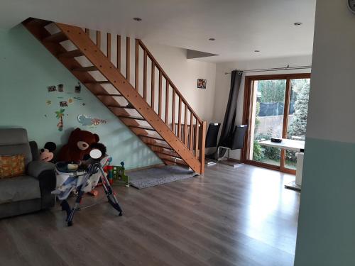 Photo de la galerie de l'établissement Charmante maison à 30 minutes de Paris - Charming house with garden 30 minutes from Paris, à Argenteuil