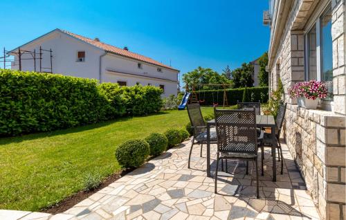 Beautiful Apartment In Novi Vinodolski With Wifi