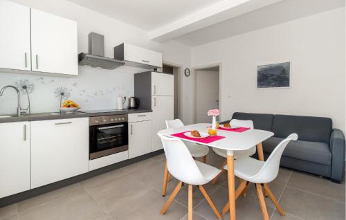 Beautiful Apartment In Novi Vinodolski With Wifi