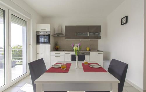 1 Bedroom Beautiful Apartment In Novi Vinodolski