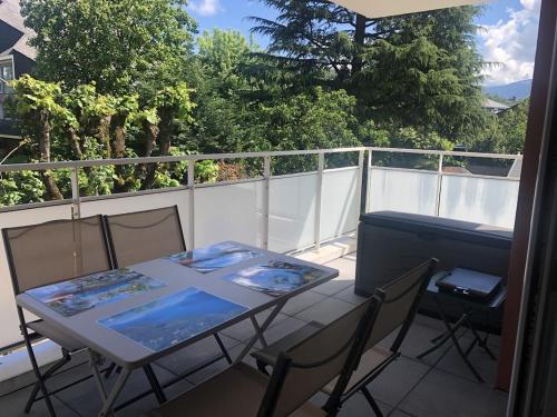Appartement T2 48 m2 le Cliper B proche du lac, 1 chambre garage terrasse