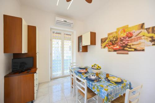 Φωτογραφία από το άλμπουμ του Gerbera Appartamento a Ischia con balcone στην Ίσκια