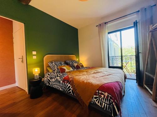 En eller flere senge i et værelse på Casa Madeleine