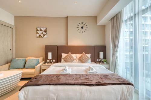 Beachfront Studio Right by Nakheel Mall photo 2