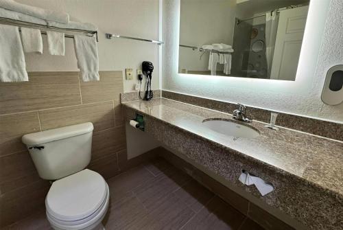 Vannituba majutusasutuses Baymont by Wyndham Texas City