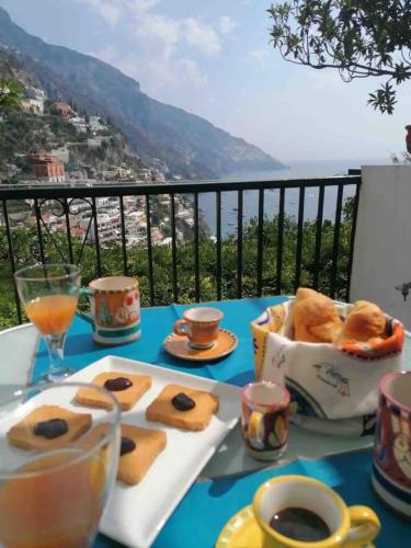Foto A casa dei Sasso, vista mare mozzafiato! 4
