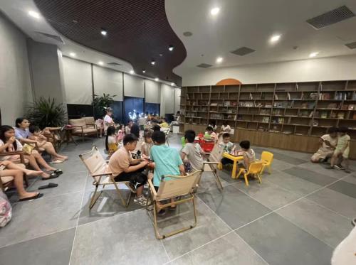 Tetamu yang menginap di Leng Ecopark Vangogh Hideaway