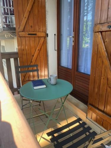 Appartement T2 40 m2 Henri IV Centre-ville,1 chambre parking et balcon