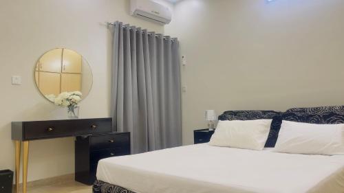 Katil atau katil-katil dalam bilik di Luxury hideaway superior