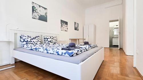 CityCenter67 Apartment