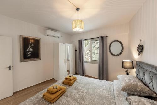 Katil atau katil-katil dalam bilik di Galata Watermill Cottage