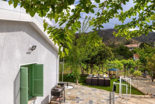 Foto Galata Watermill Cottage 6