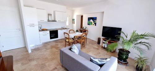 Photo de la galerie de l'établissement Locadiere, à La Cadière-dʼAzur