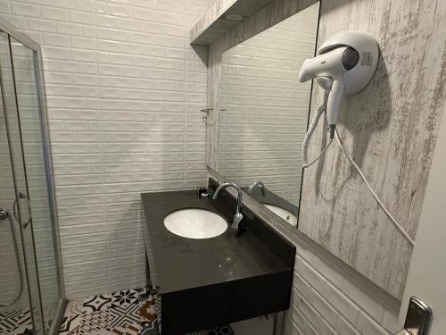Ένα μπάνιο στο Kerpe Askoroz Otel