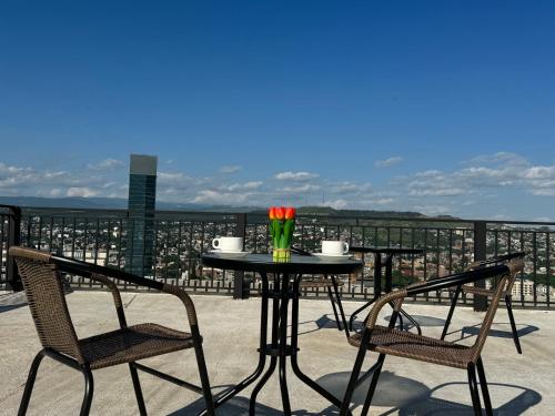 Μπαλκόνι ή βεράντα στο BROTHERS APARTMENTS WITH TERRACe IN OLD TBILISI