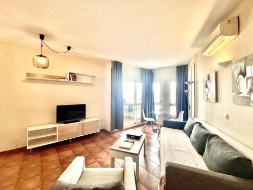 Benalbeach Beach Front Apartment