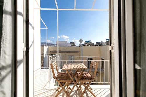 Helios Apartment by A&A Residences