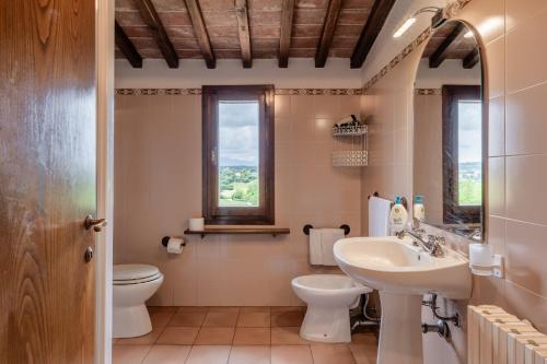Ένα μπάνιο στο Agriturismo La Castellina