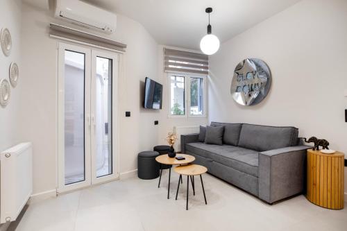 Plaka Clio Apartment by A&A Residences