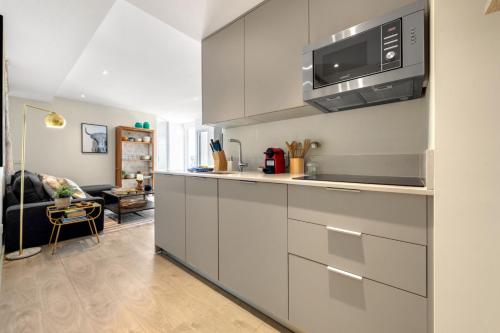 Bright W Terrace -2 bedrooms 2 bathrooms-Chamberi
