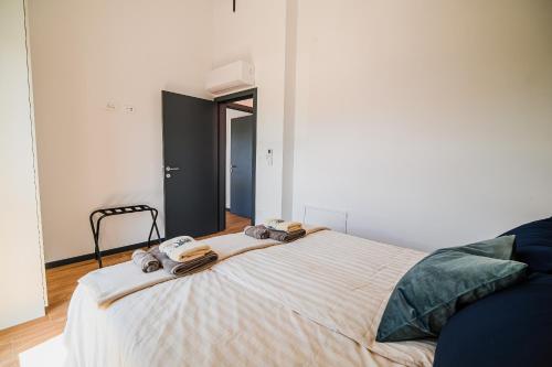 Postel nebo postele na pokoji v ubytování Villa Alps2Sea with Private Pool