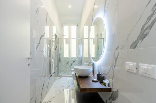 La Dimora Moderna in Palazzo Storico - Con Suite Privata