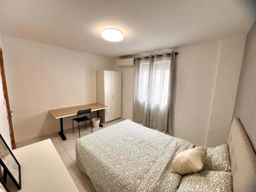 Central Málaga Apartment with Fast Wi-Fi
