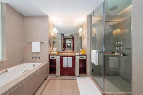 Ένα μπάνιο στο Pan Pacific Ningbo