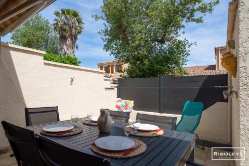 Charmante maison climatisée à 500m de la plage