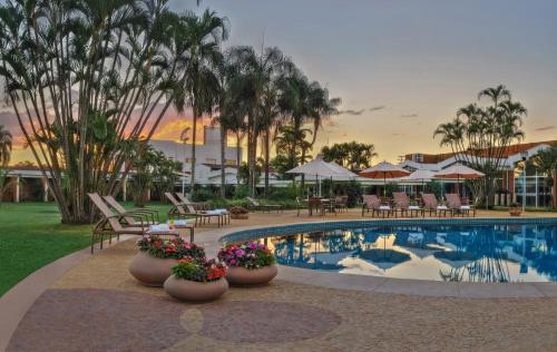 Swimmingpoolen hos eller tæt på Royal Tulip JP Ribeirão Preto