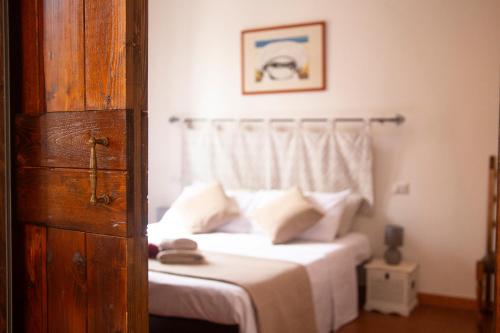 Φωτογραφία από το άλμπουμ του Minerva's Heart στο Αλγκέρο