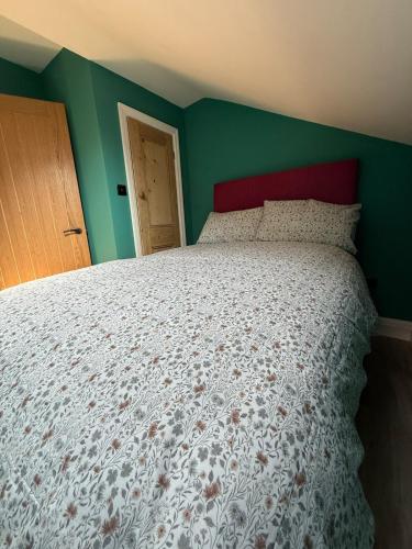 Brand New Stylish Converted Coach House in Cardiff photo 13