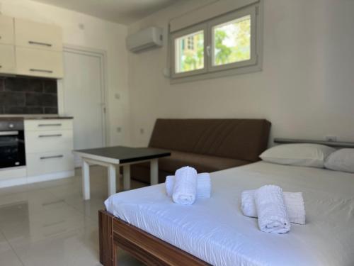 Η κουζίνα ή μικρή κουζίνα στο Elvi Apartments