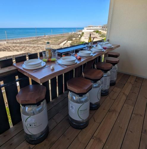 Reveil face aux vagues pour 6 personnes Manahere