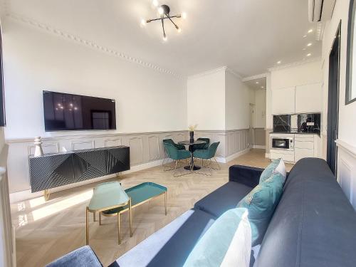 Nestor&Jeeves - EMERAUDE - Central - Modern