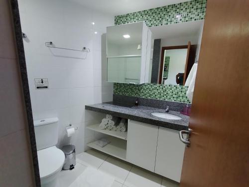 Koupelna v ubytování Carneiros Beach Resort