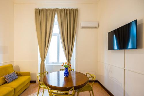 La Casa di Famiglia by NapoliApartments