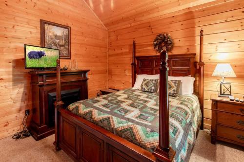 Nice View Fireplace, Hot Tub, Porch Bed, Private photo 30