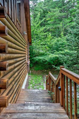 Nice View Fireplace, Hot Tub, Porch Bed, Private photo 38