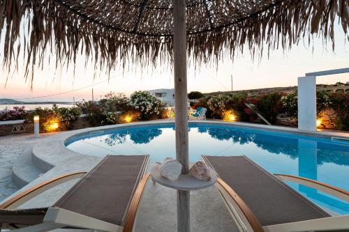 Bazén v ubytování Aegean Seashell Villa nebo v jeho okolí