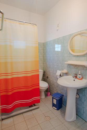 Un baño de Apartments Gentian Oruci